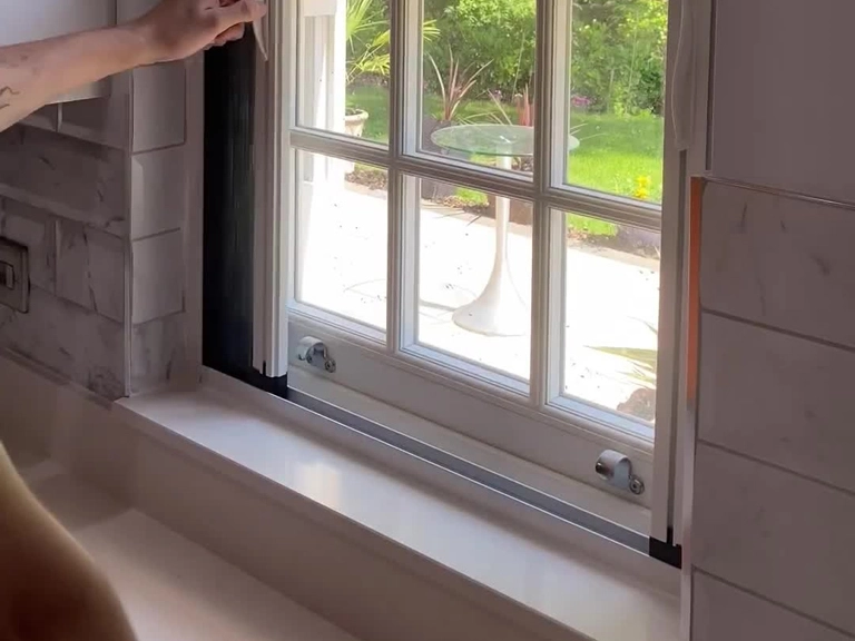 Ümitköy Sürgülü Sineklik Lider Firma Kapı ve Pencere Sinekliği İmalatında Uzmanlık