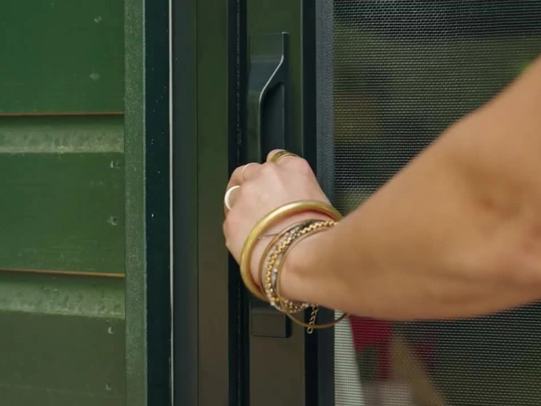 Ümitköy Sürgülü Sineklik Sineklere Kesin Çözüm